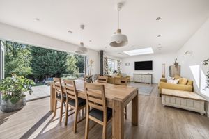 Photo 19- click for photo gallery